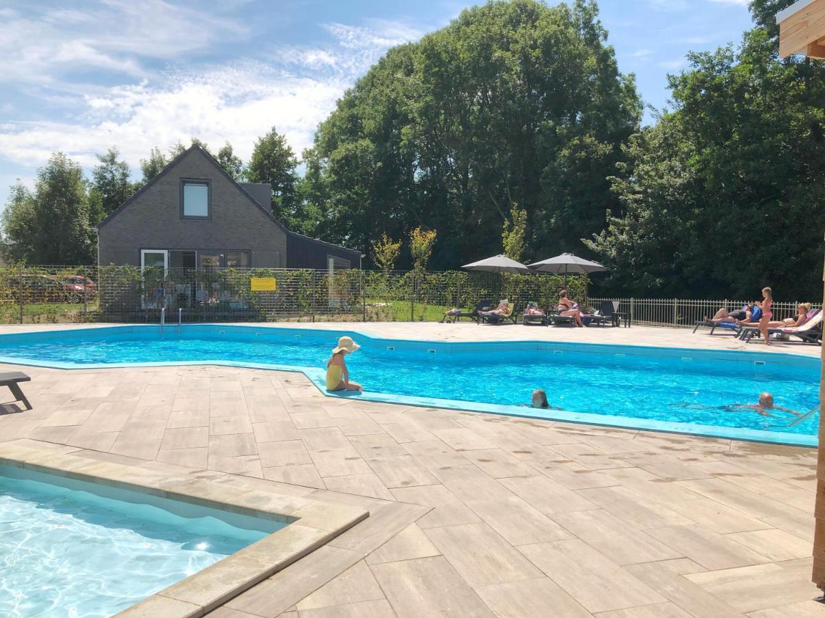 Chalet 579 Op Recreatiepark De Wielen Синт-Мартен Экстерьер фото